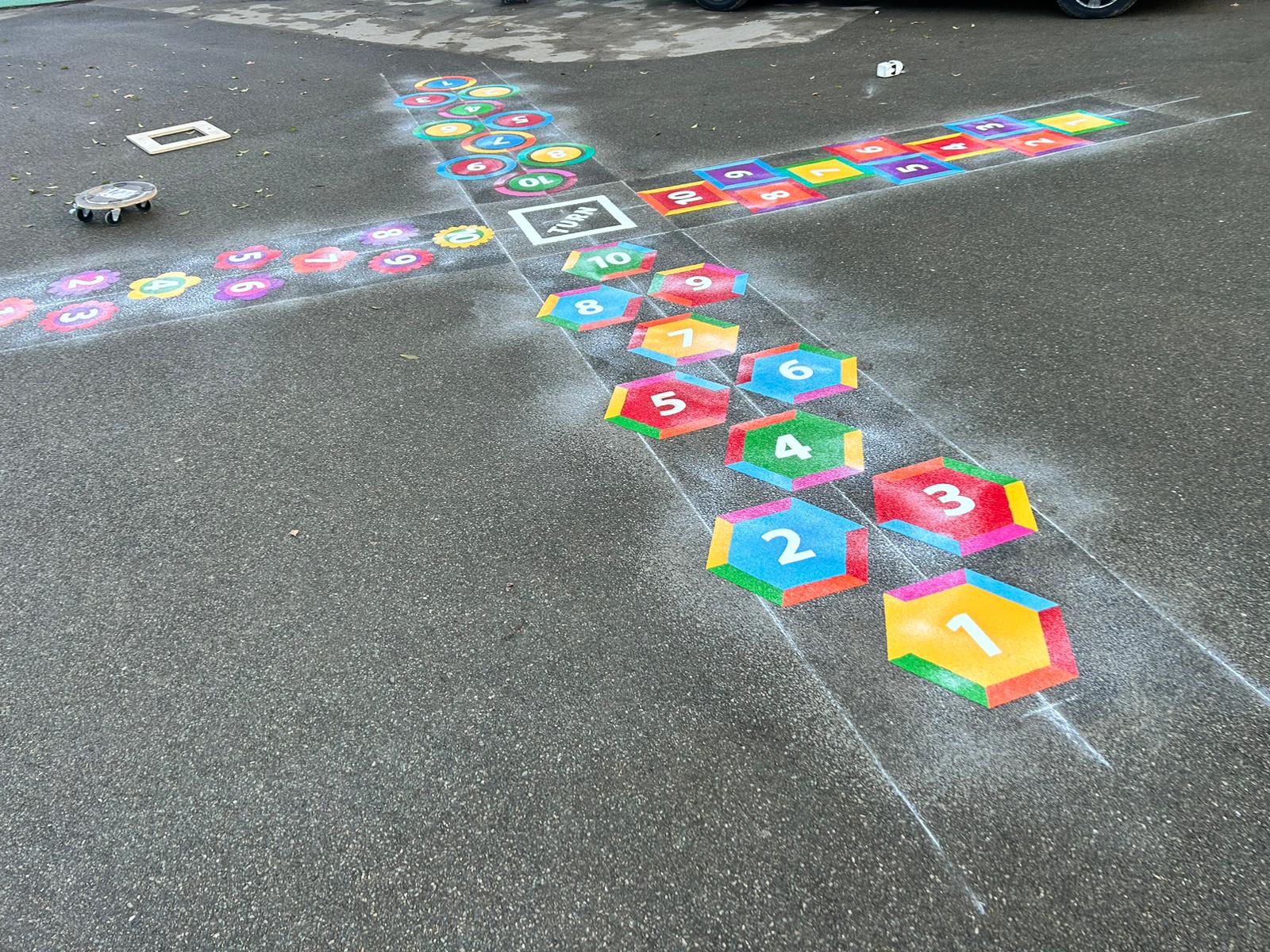 PMHOP4WAY 4 Way Hopscotch 3